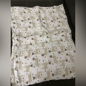 lulujo Beige and White Llama muslin blanket